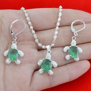 925 sterling silver set of earrings and necklace